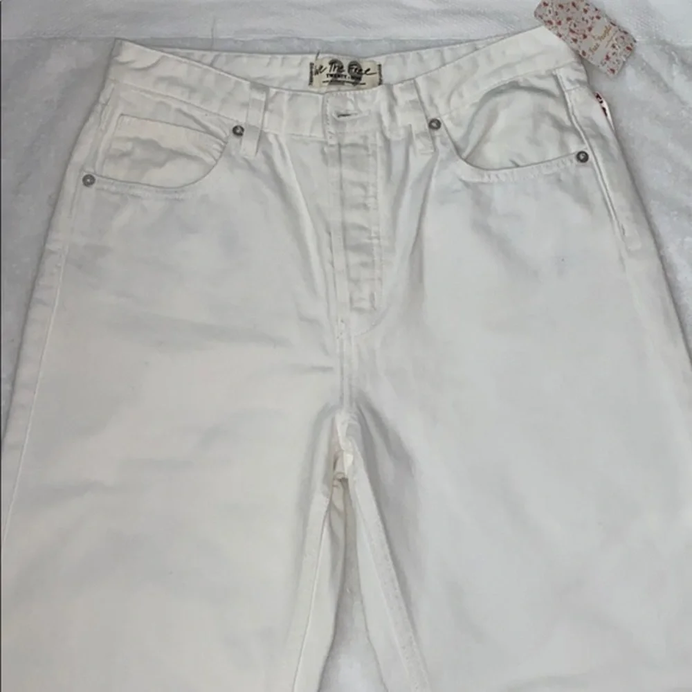 FREE PEOPLE WHITE FLARE JEAN